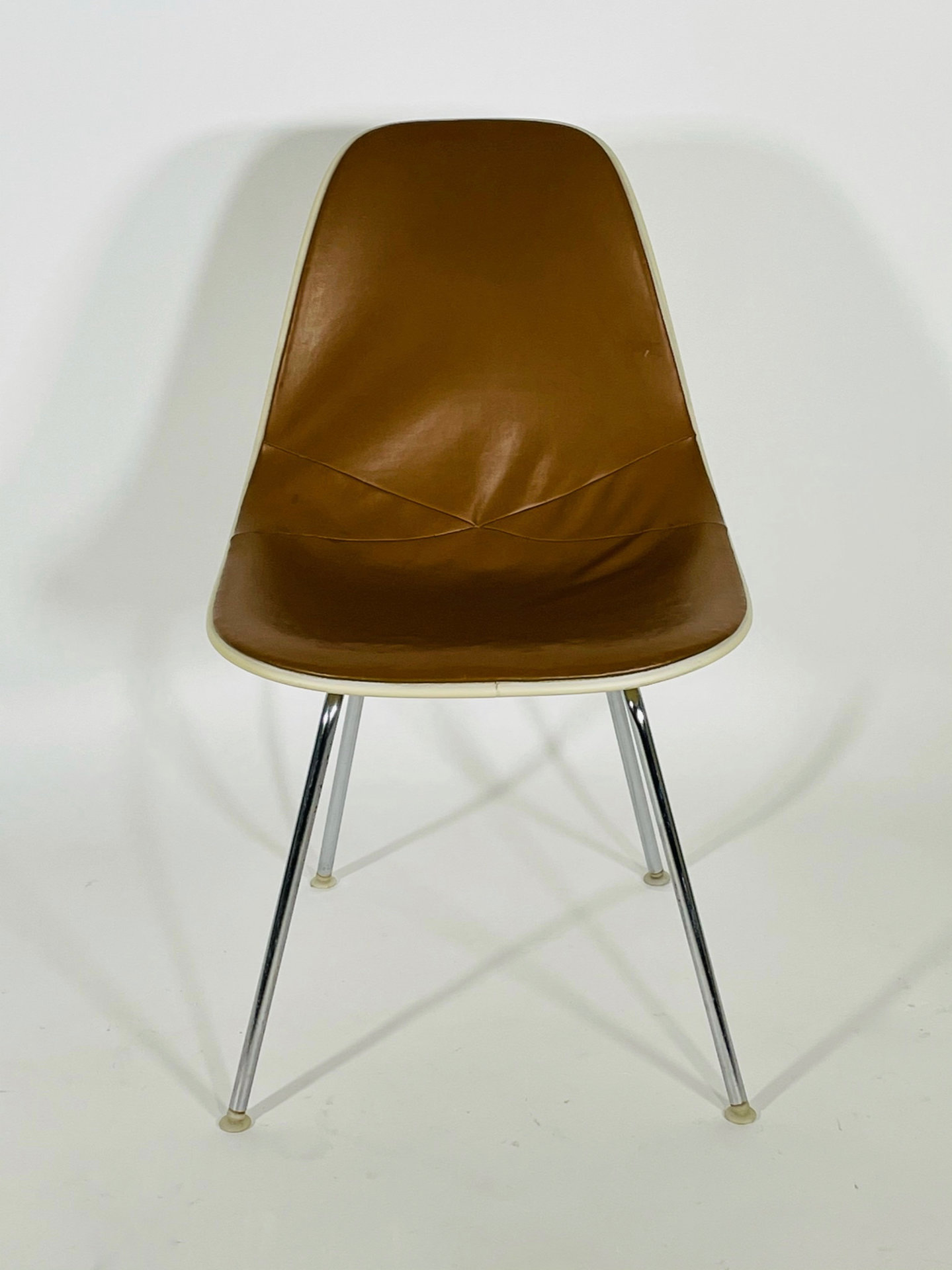 Chaise DSX avec recouvrement en cuir