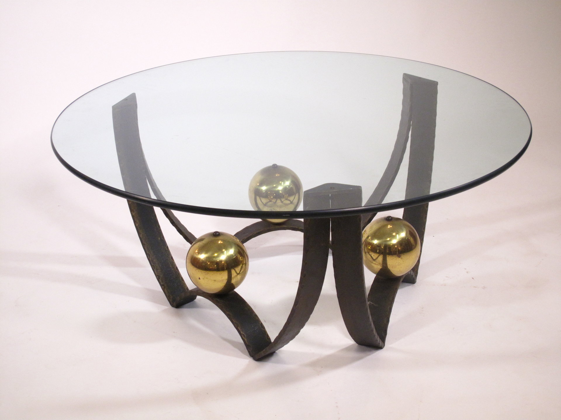 Table basse en bronze avec plateau en verre, 1970's